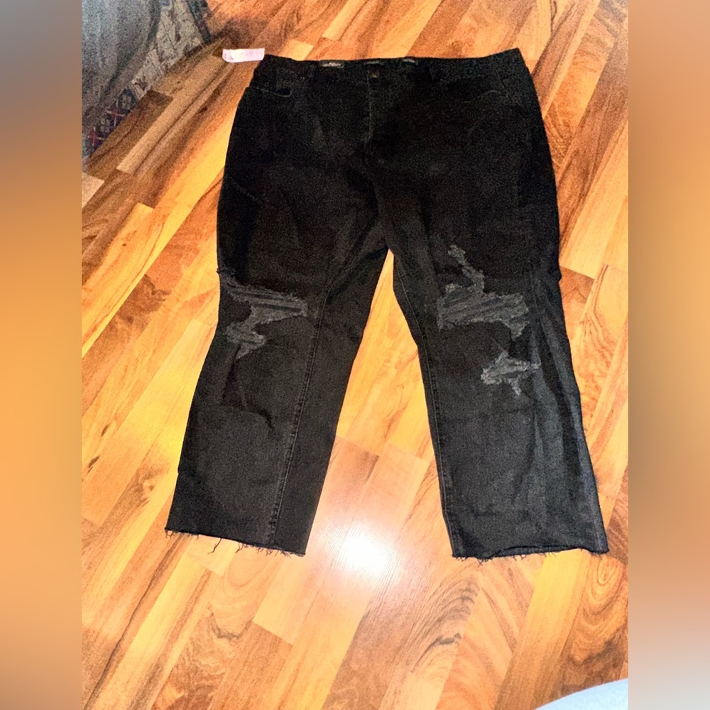 WILD FABLE NWT super high rise slim straight -24/27inseam